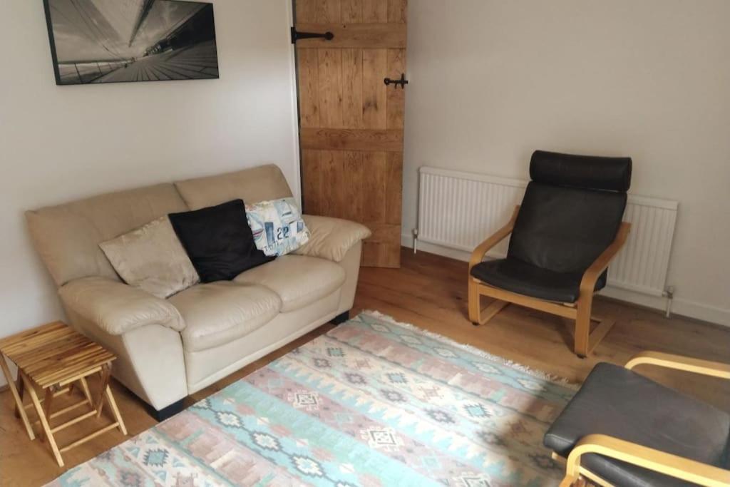 Welcoming Cottage In Chichester Near City Centre Exteriör bild