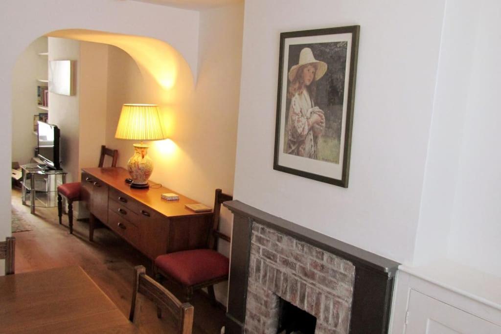 Welcoming Cottage In Chichester Near City Centre Exteriör bild