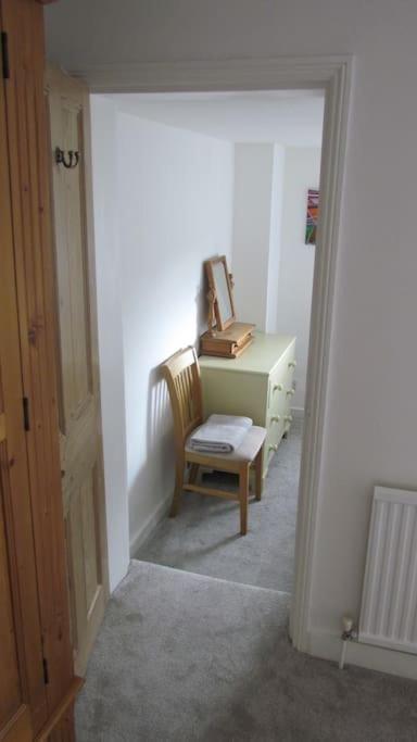 Welcoming Cottage In Chichester Near City Centre Exteriör bild