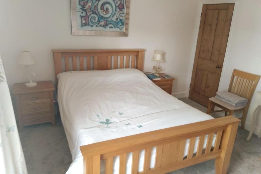 Welcoming Cottage In Chichester Near City Centre Exteriör bild